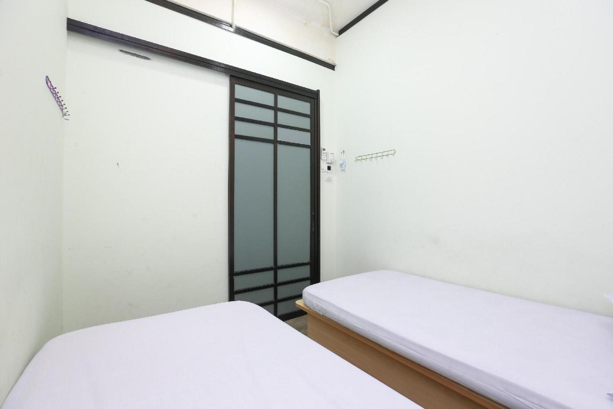 Spot On 90587 The Space Inn Kuala Terengganu Zewnętrze zdjęcie