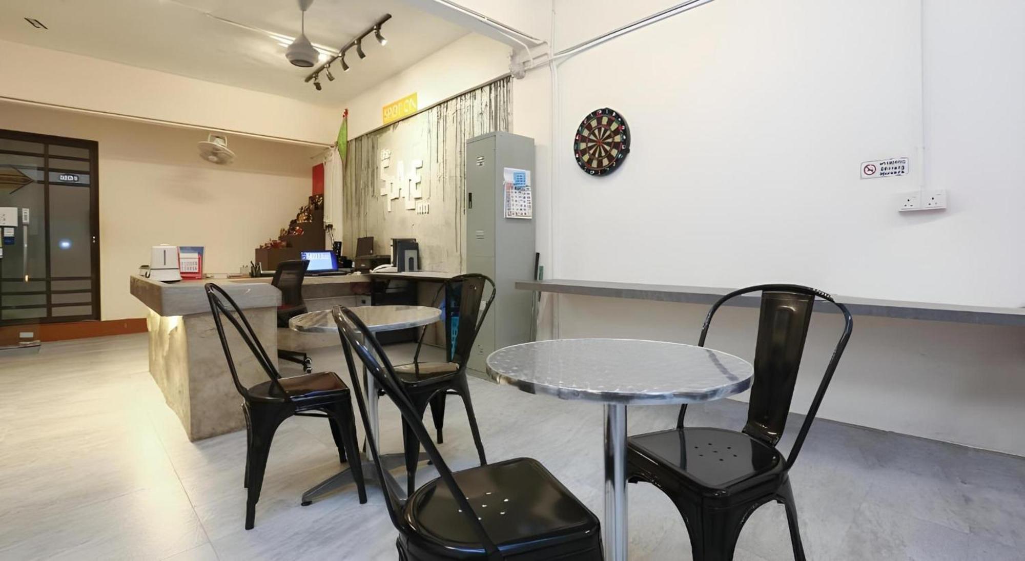 Spot On 90587 The Space Inn Kuala Terengganu Zewnętrze zdjęcie